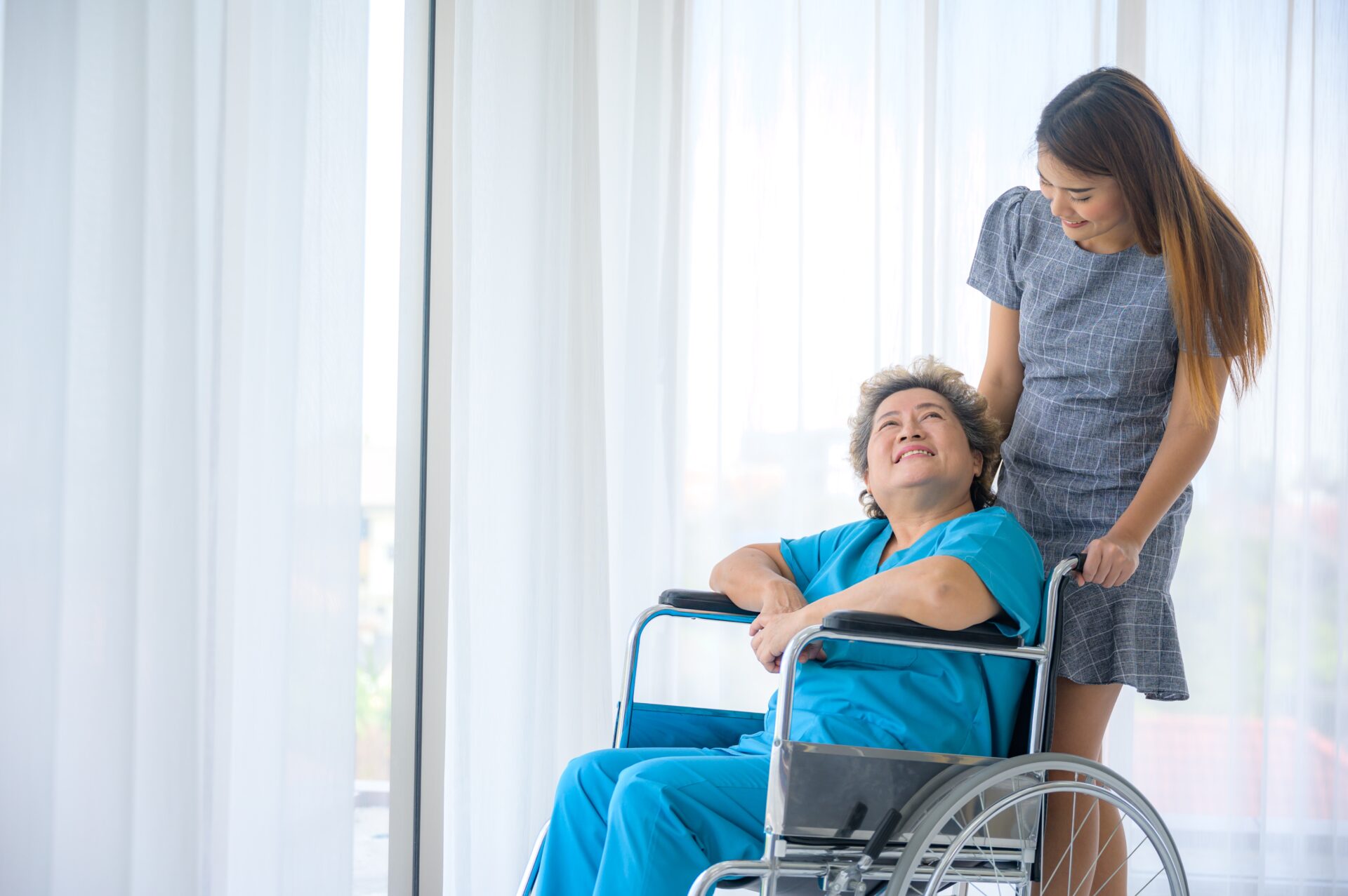Call a Hospice for the Elderly When You Spot These 3 Signs