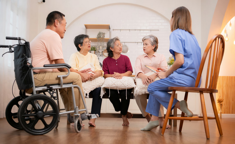 Hospice Care at Home vs. Facility: How to Choose the Right Setting